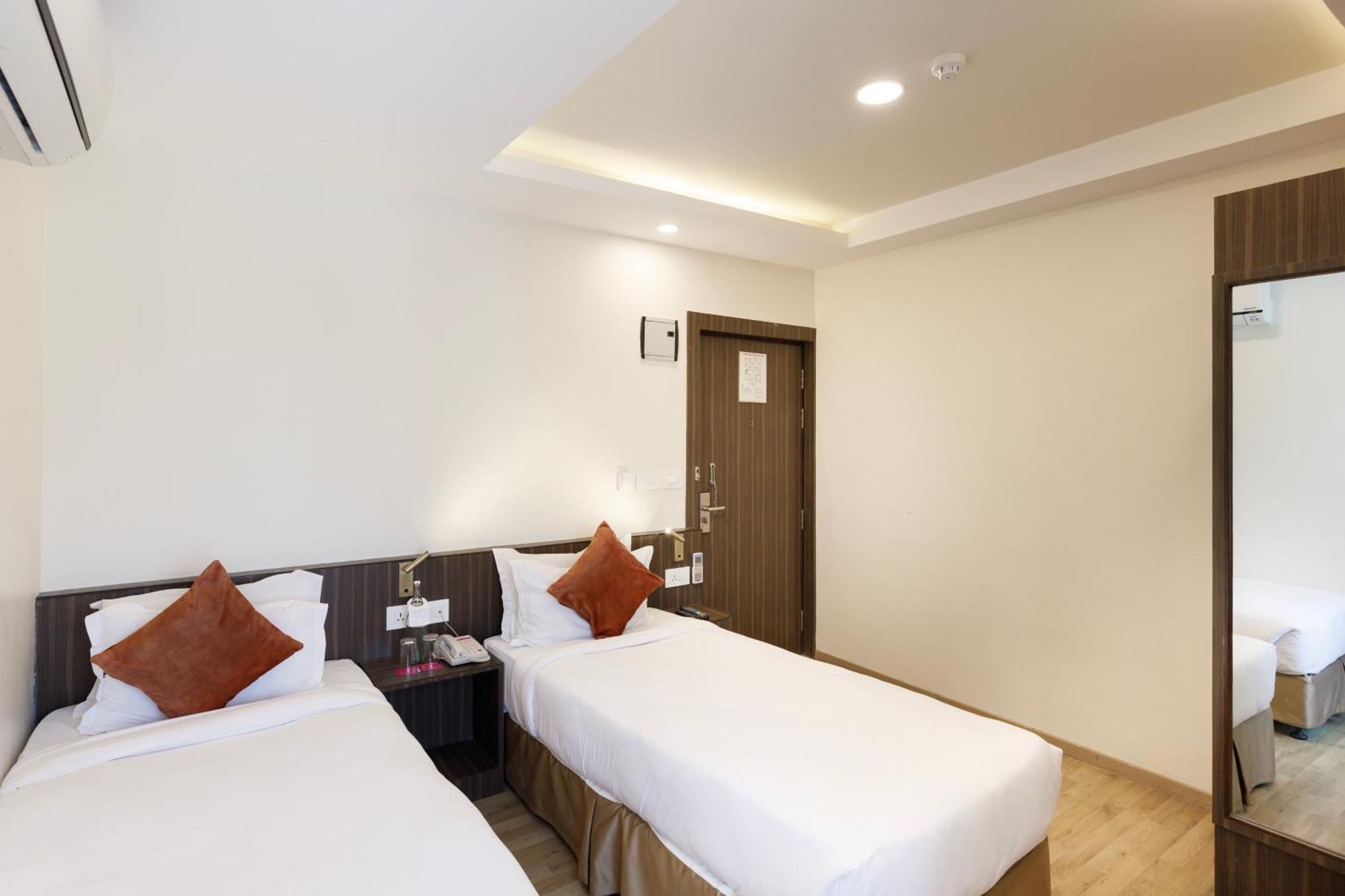 Sabrina Hotel