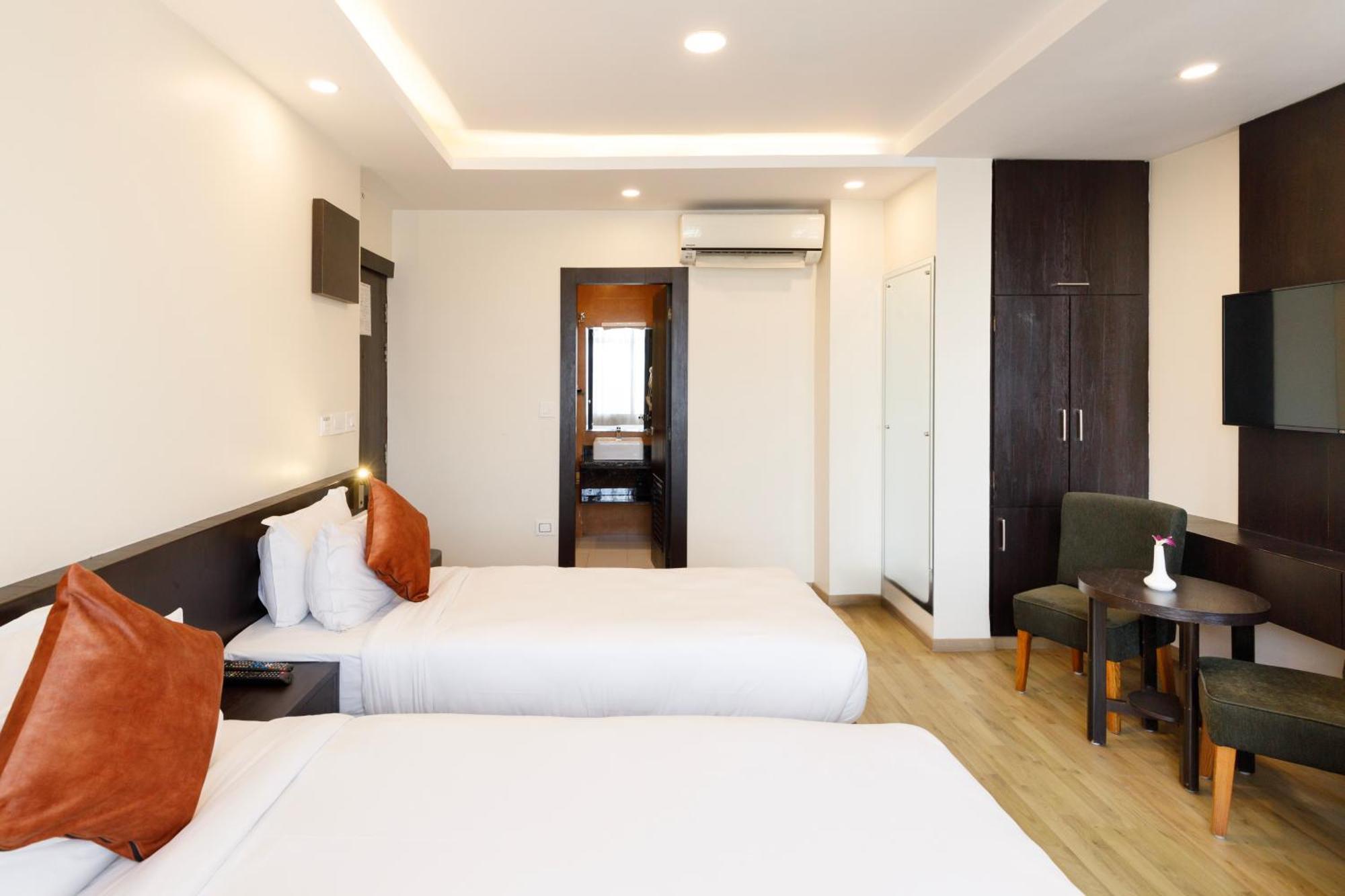 Sabrina Hotel
