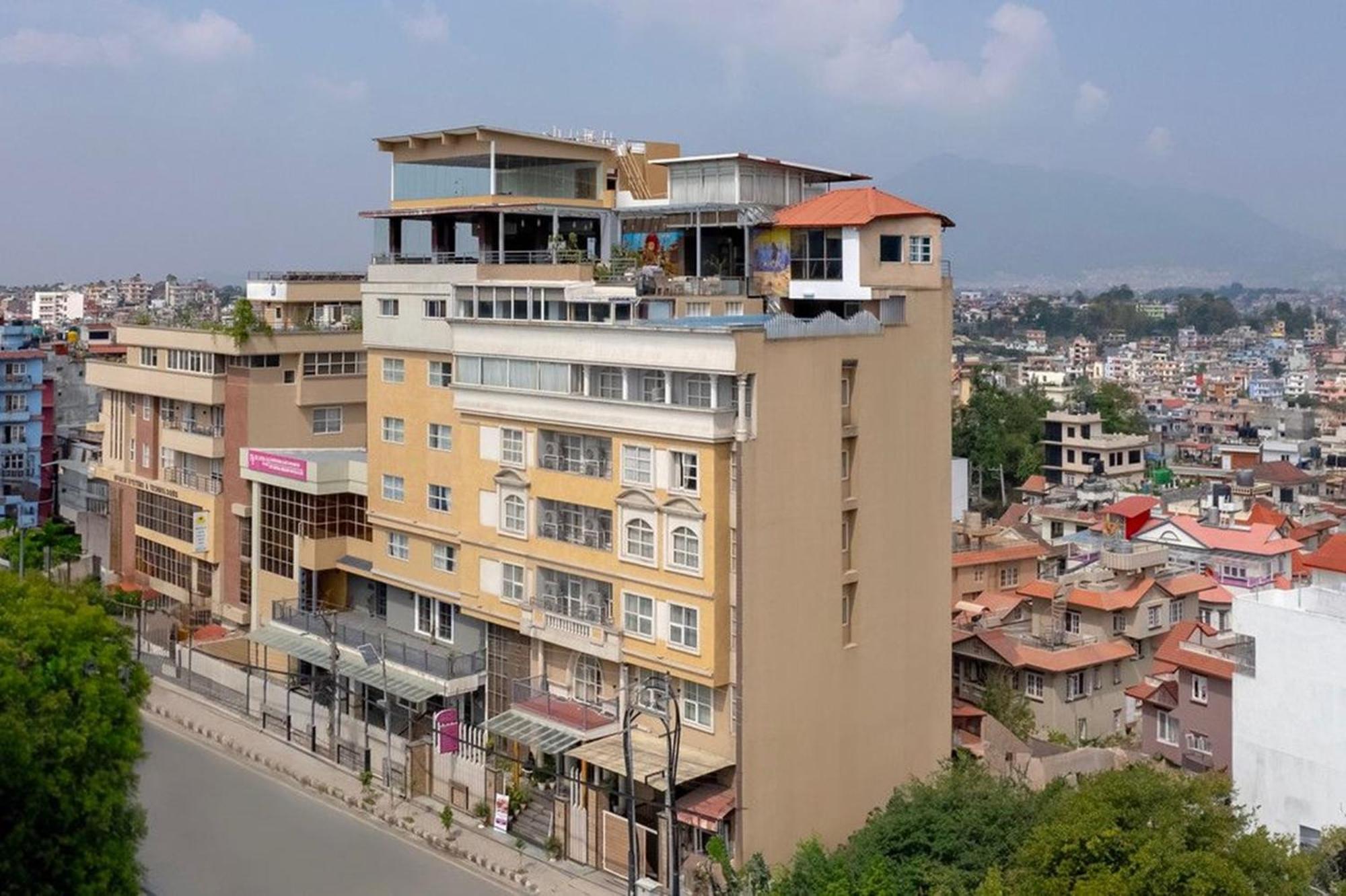 Sabrina Hotel